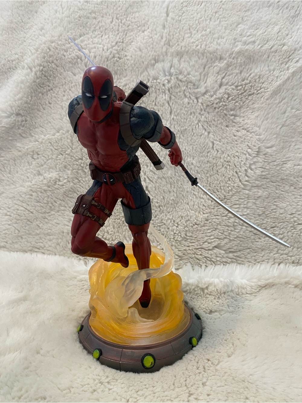 Diamond Select Marvel Gallery Deadpool PVC Diorama Statue 9" Figurine